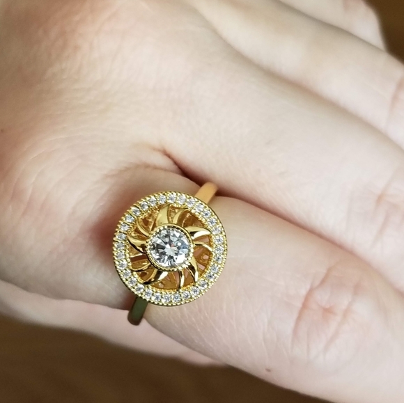 New 18K Gold Plated Diamond Circle Sun Ring for Women - Picture 6 of 8